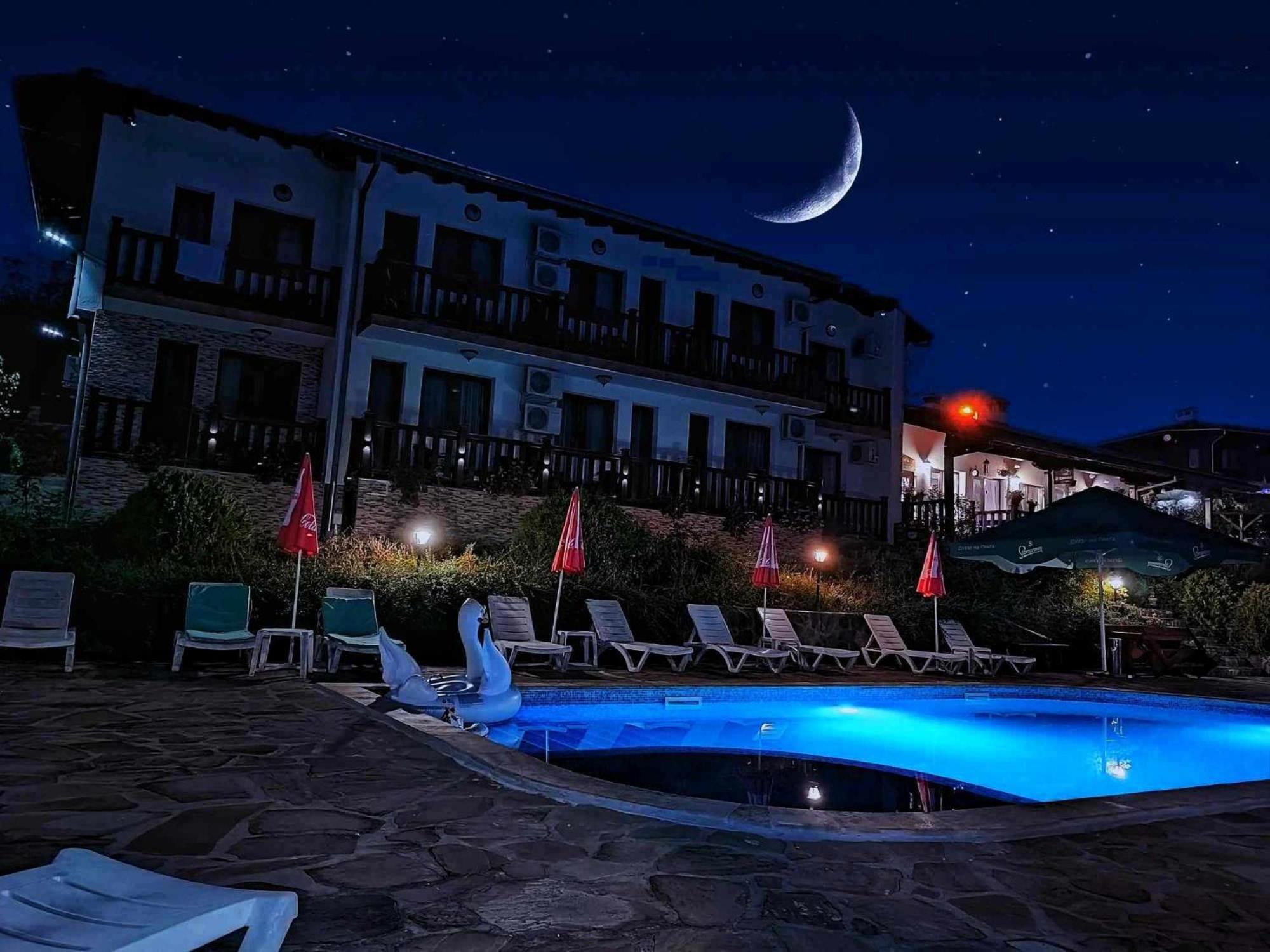 Hotel Family Complex Krisbo Donkovtsi Zewnętrze zdjęcie