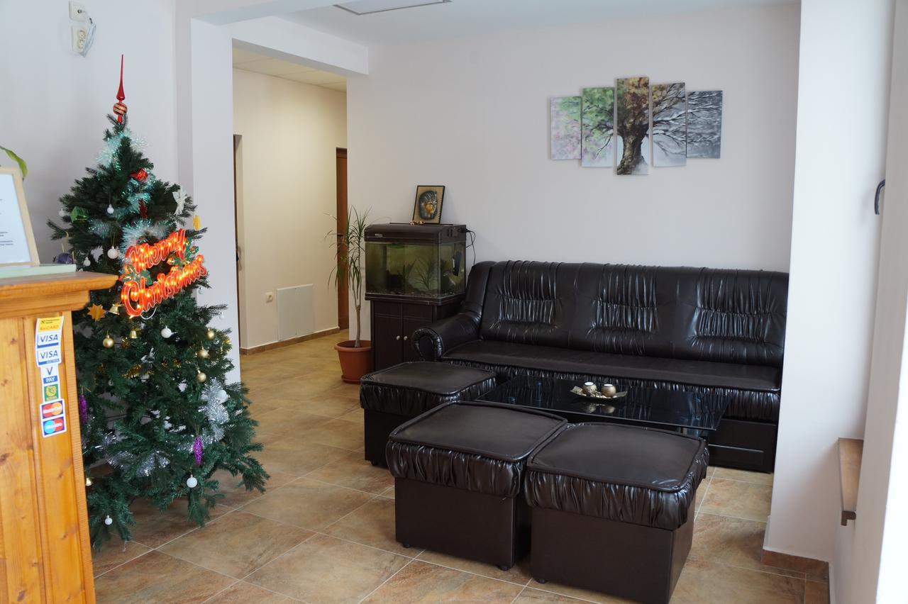 Hotel Family Complex Krisbo Donkovtsi Zewnętrze zdjęcie