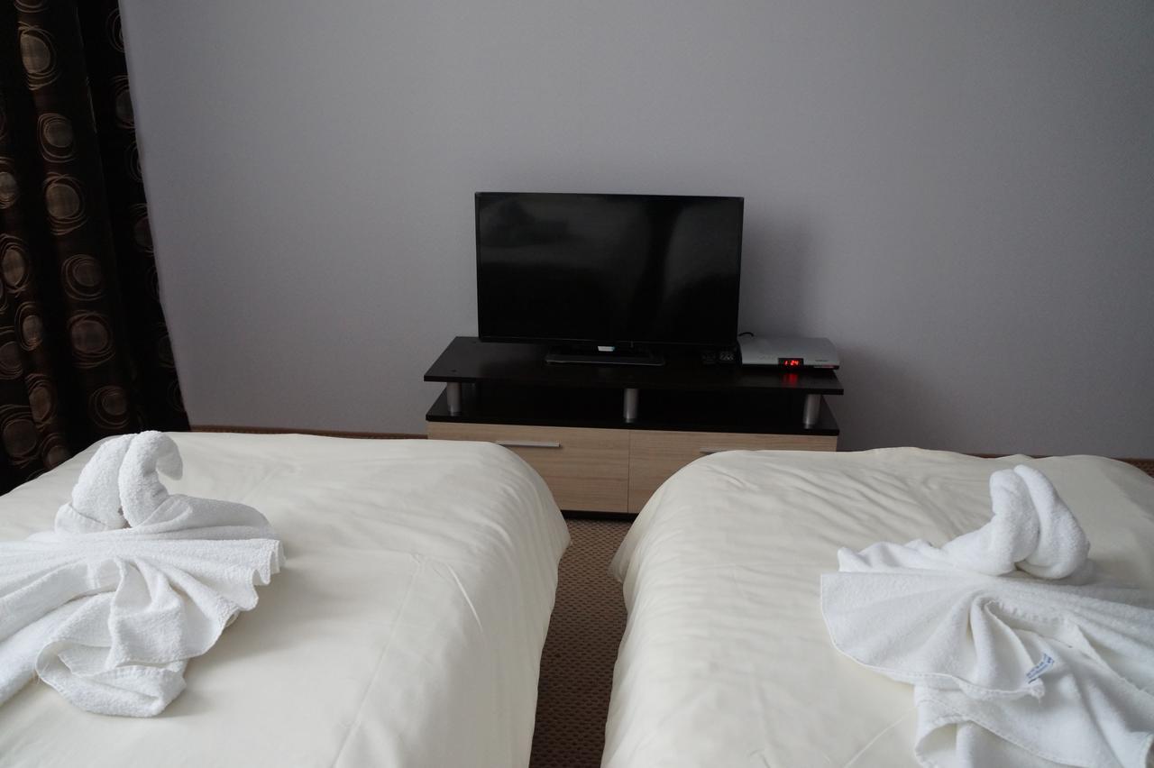 Hotel Family Complex Krisbo Donkovtsi Zewnętrze zdjęcie