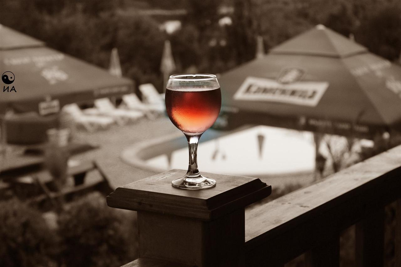 Hotel Family Complex Krisbo Donkovtsi Zewnętrze zdjęcie