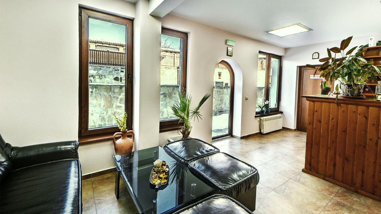 Hotel Family Complex Krisbo Donkovtsi Zewnętrze zdjęcie