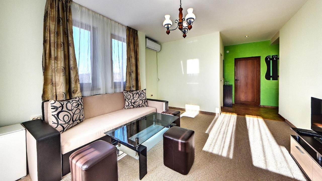 Hotel Family Complex Krisbo Donkovtsi Zewnętrze zdjęcie